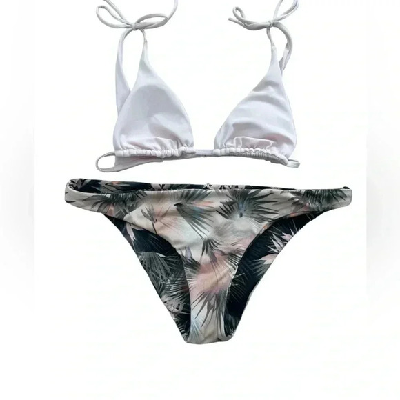 Light Pink Top And Floral Dark Blue Bikini Set, Top: Small Bottom: Large - Picture 4 of 16